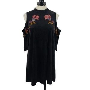 3 Hearts Women's Boho Velvet Midi Cold Shoulder Black‎ Dress Size Large